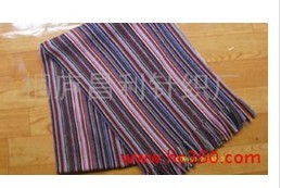 桐廬昌利針織廠 專業(yè)供應(yīng)各類圍巾，為您打造溫暖與時(shí)尚